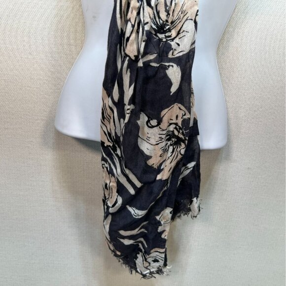 Banana Republic Womens Floral Crinkle  Lightweight Scarf Black & Beige Casual - Picture 6 of 6